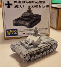 Load image into Gallery viewer, Panzerkampfwagen III Ausf. F - scala 1/72 - 1 item
