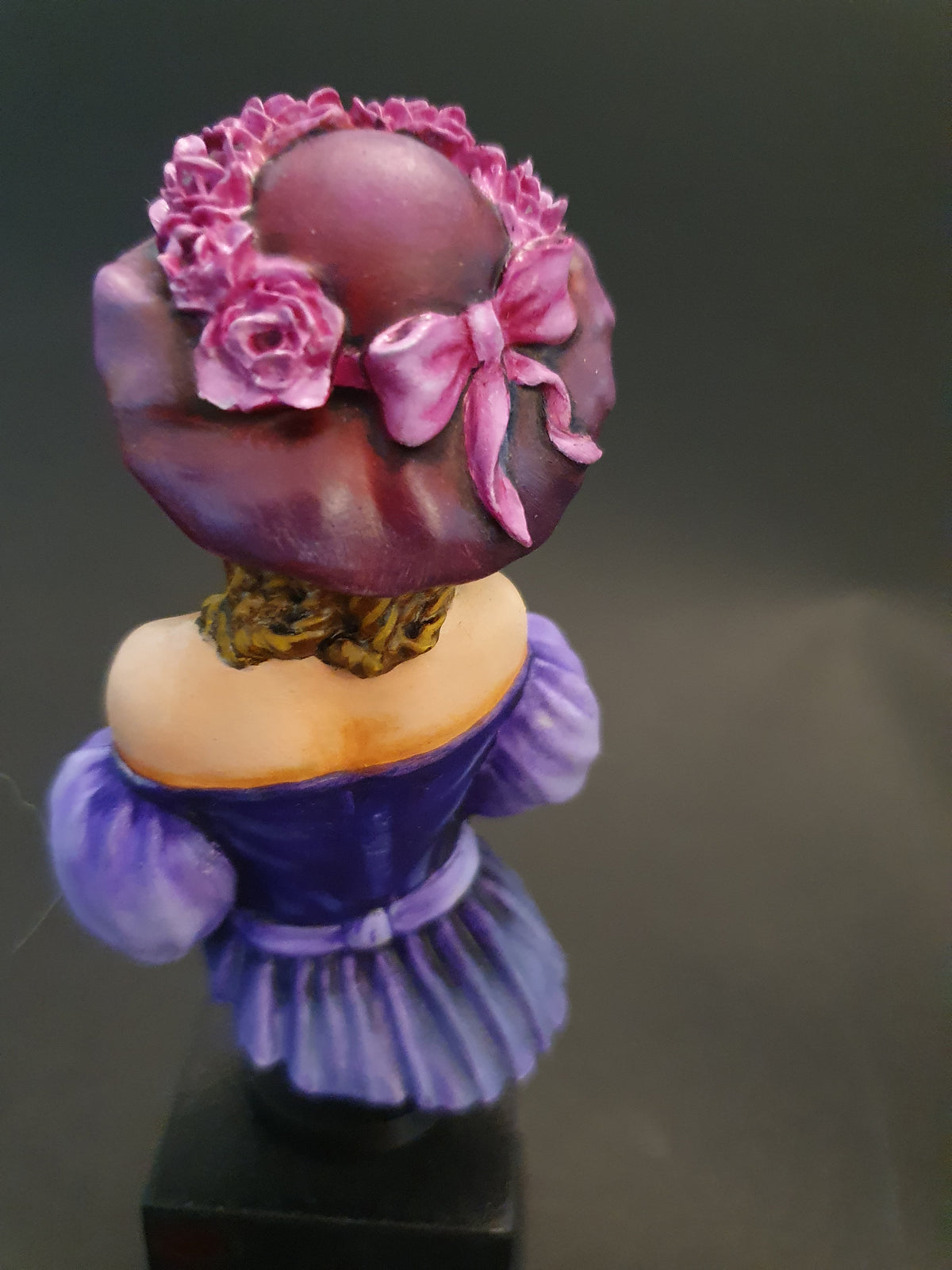 Mademoiselle Rose - Resin-Büste im Maßstab 1:10 zum Zusammenbauen und Bemalen