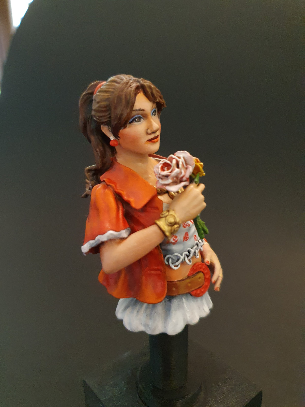 Meine Rosen - Büste aus Resin im Maßstab 1:10 zum Zusammenbauen und Bemalen